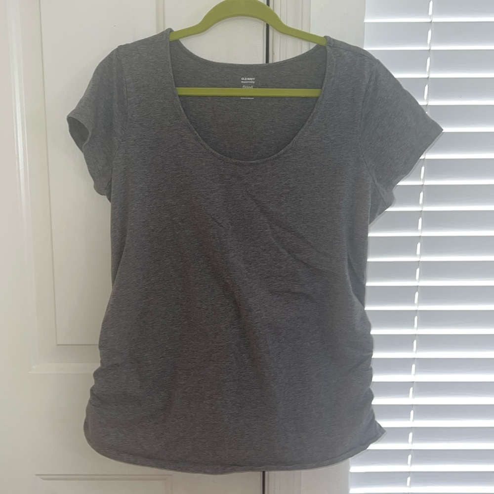 Gray Scoopneck Maternity Top - XL